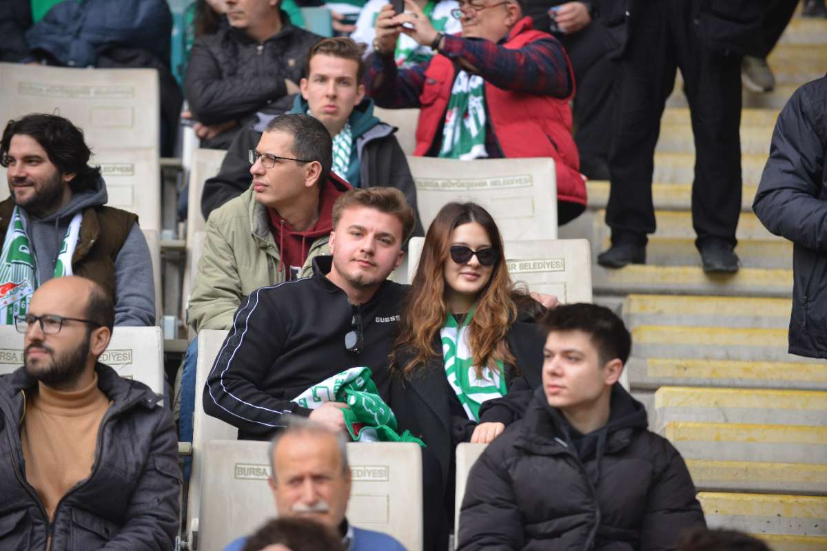(FOTO GALERİ) Bursaspor-Anadolu Üniversitesi Taraftar Fotoğrafları
