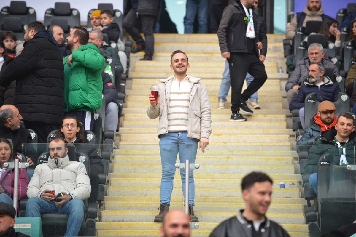 (FOTO GALERİ) Bursaspor-Anadolu Üniversitesi Taraftar Fotoğrafları