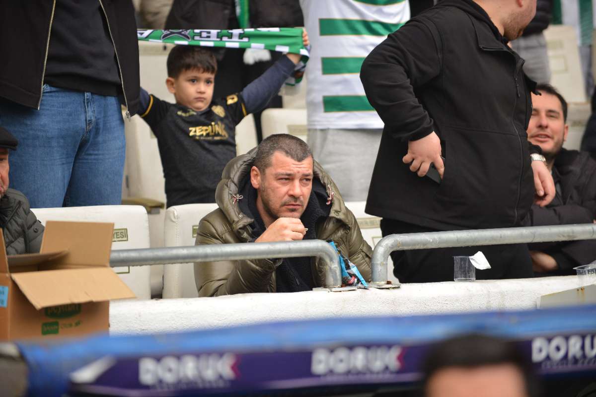 (FOTO GALERİ) Bursaspor-Anadolu Üniversitesi Taraftar Fotoğrafları
