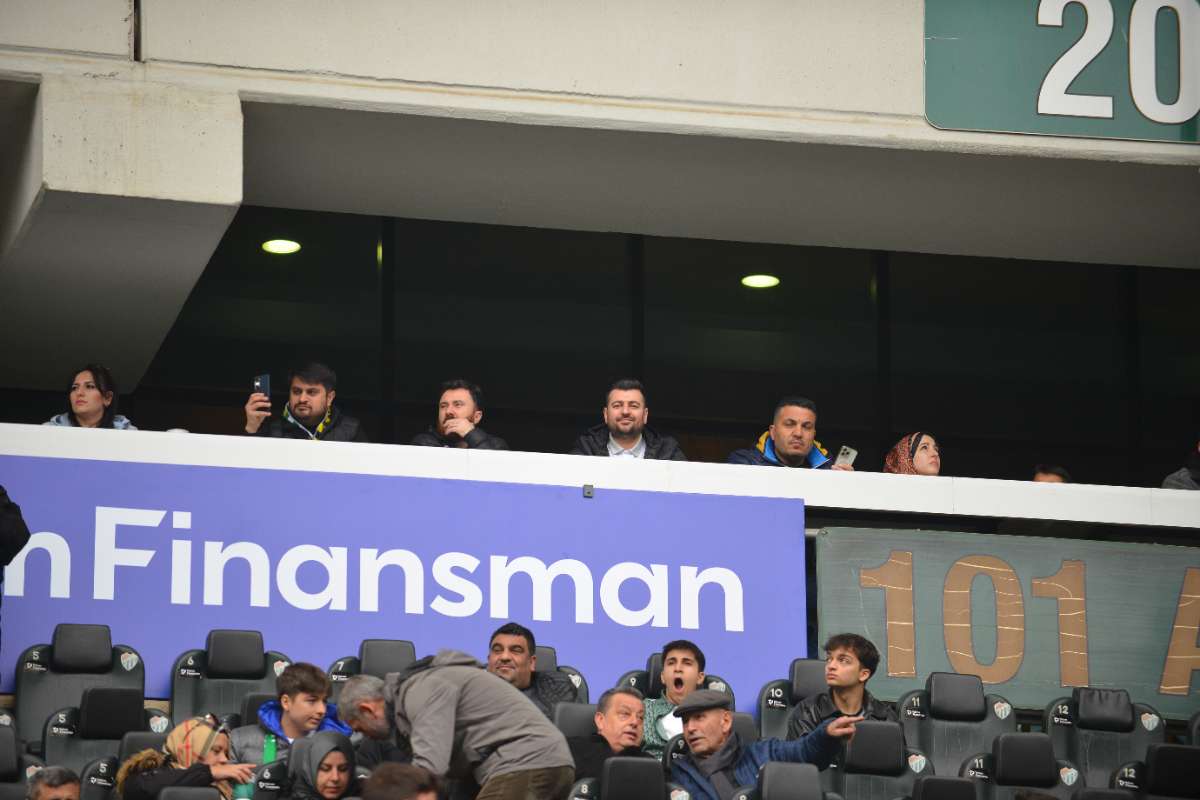 (FOTO GALERİ) Bursaspor-Anadolu Üniversitesi Taraftar Fotoğrafları