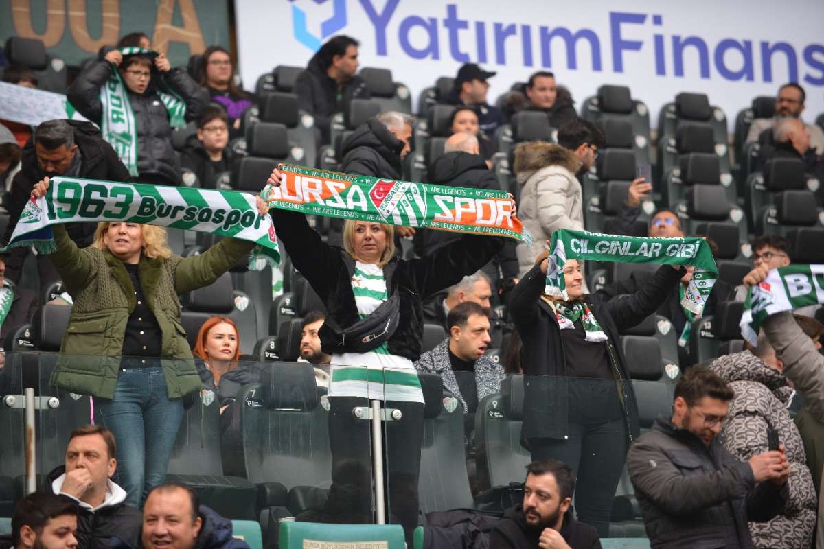 (FOTO GALERİ) Bursaspor-Anadolu Üniversitesi Taraftar Fotoğrafları