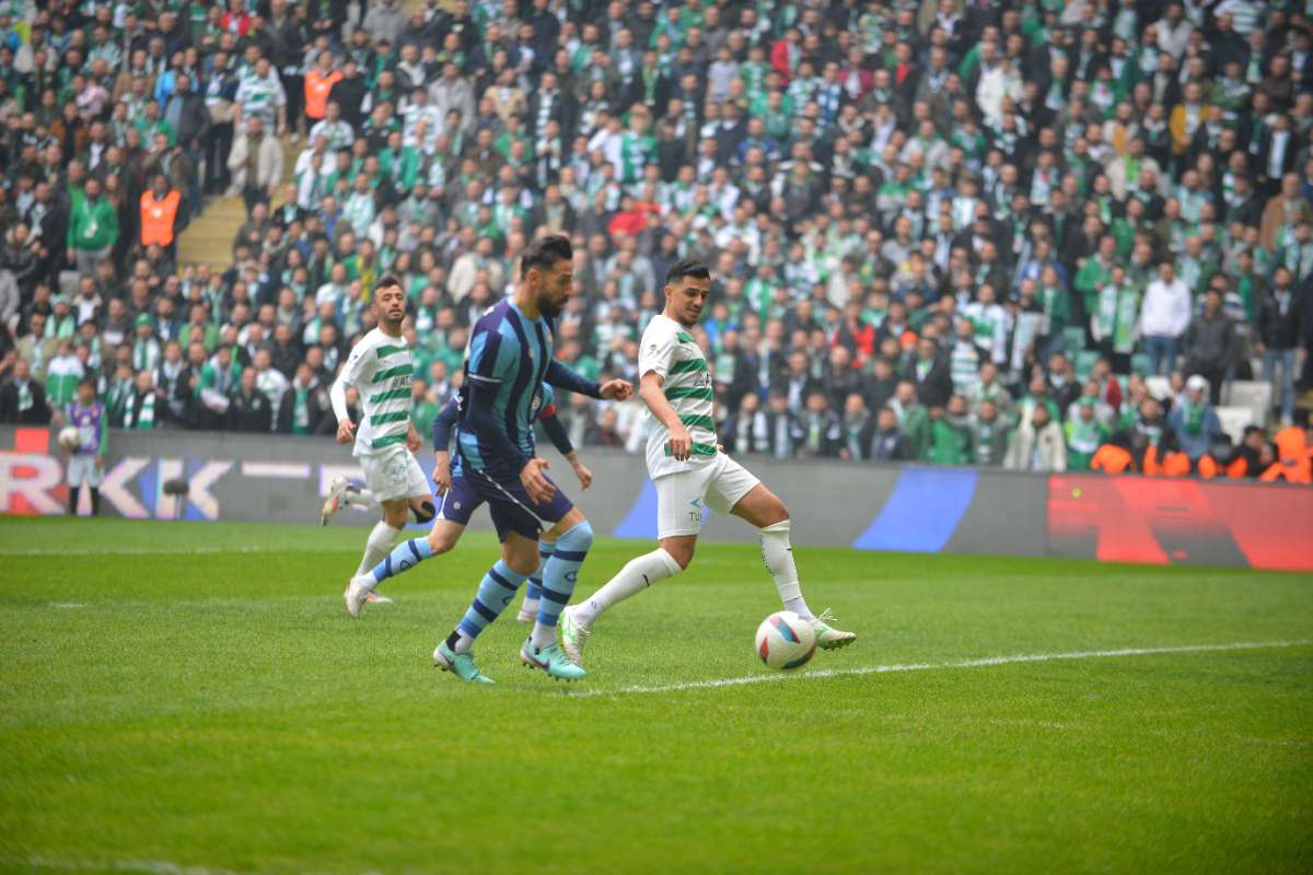 (FOTO GALERİ) Bursaspor-Anadolu Üniversitesi Taraftar Fotoğrafları