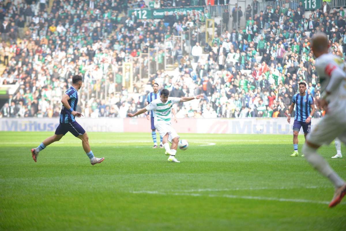 (FOTO GALERİ) Bursaspor-Anadolu Üniversitesi Taraftar Fotoğrafları