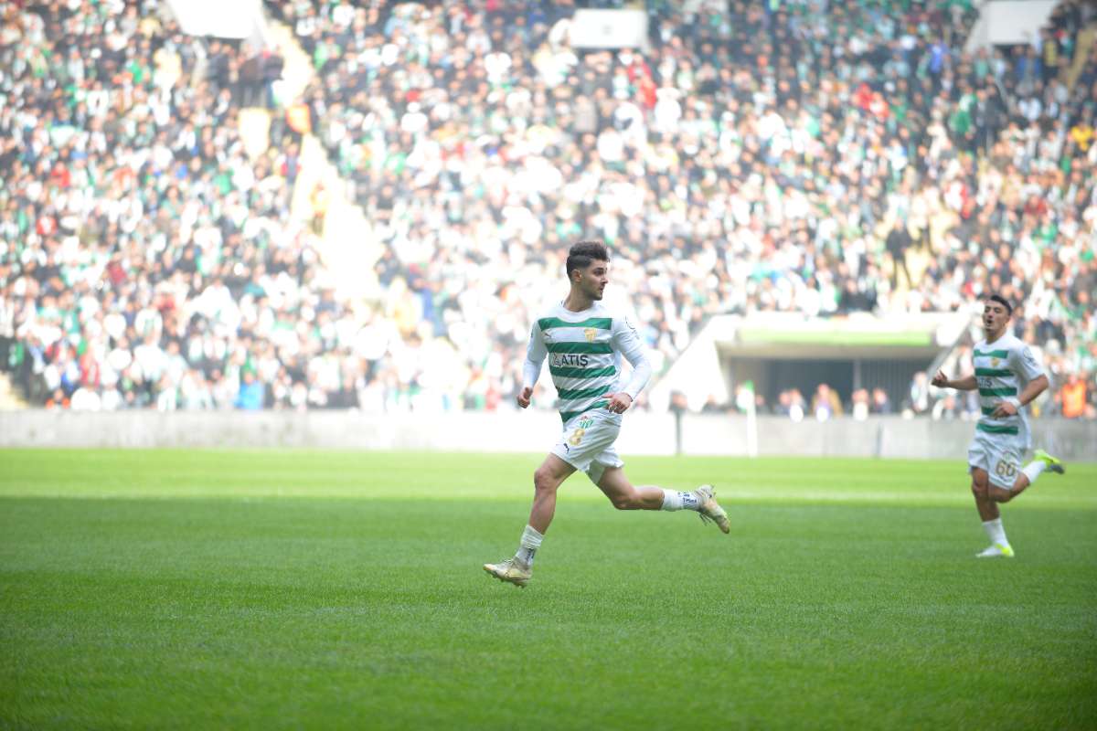 (FOTO GALERİ) Bursaspor-Anadolu Üniversitesi Taraftar Fotoğrafları