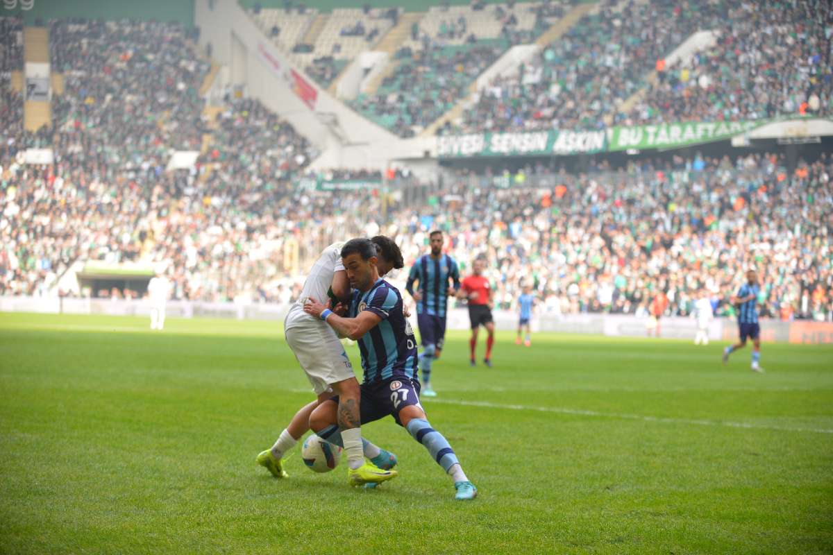 (FOTO GALERİ) Bursaspor-Anadolu Üniversitesi Taraftar Fotoğrafları