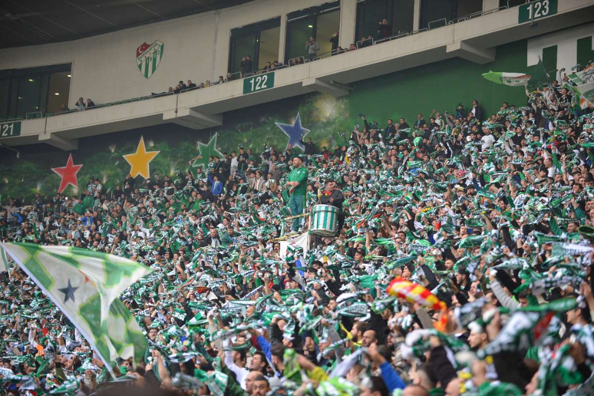 (FOTO GALERİ) Bursaspor-Anadolu Üniversitesi Taraftar Fotoğrafları