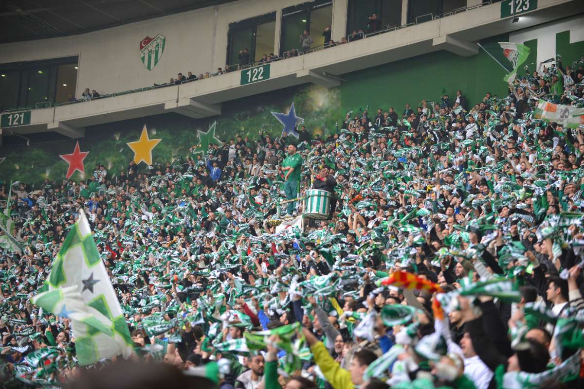 (FOTO GALERİ) Bursaspor-Anadolu Üniversitesi Taraftar Fotoğrafları