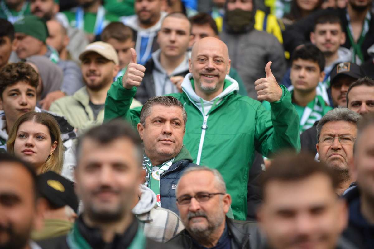 (FOTO GALERİ) Bursaspor-Anadolu Üniversitesi Taraftar Fotoğrafları