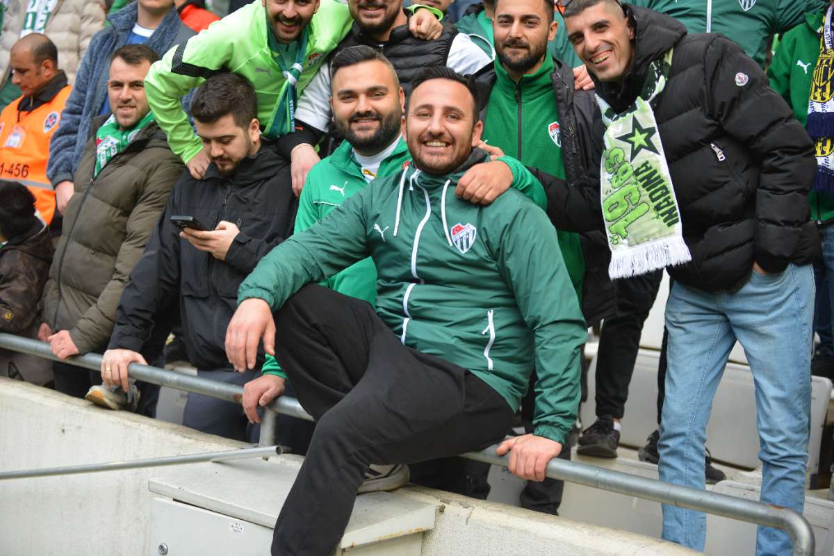 (FOTO GALERİ) Bursaspor-Anadolu Üniversitesi Taraftar Fotoğrafları