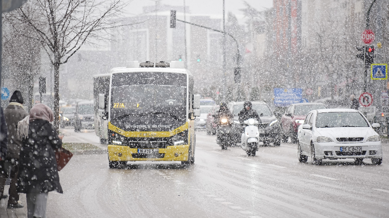 Bursa'da Cuma Günü Okullar Tatil!