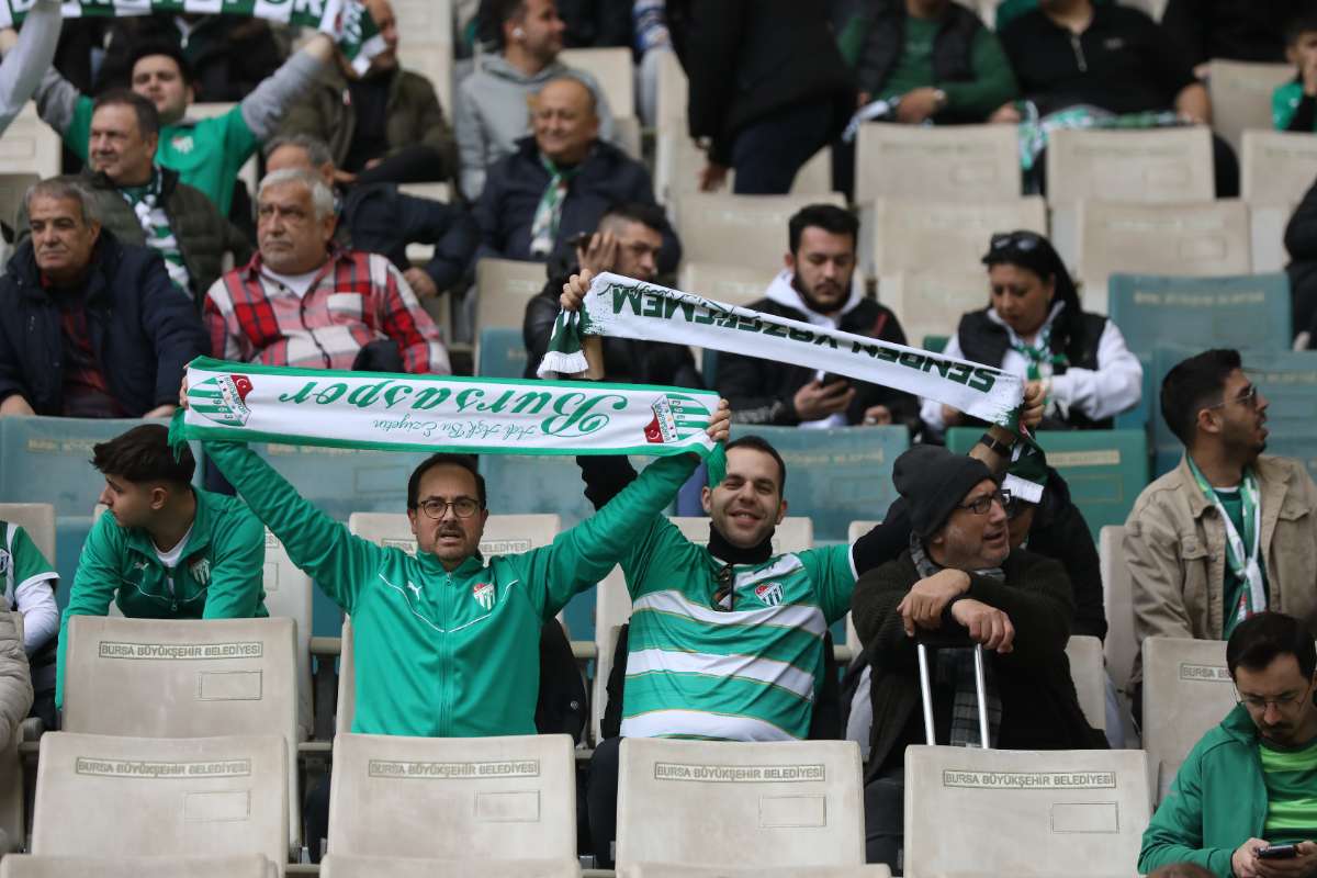 (FOTO GALERİ) Bursaspor-Silifke Belediyespor Taraftar Fotoğrafları