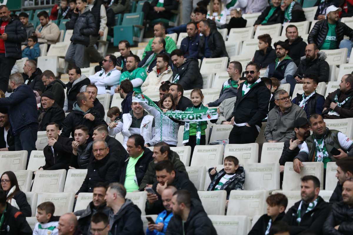 (FOTO GALERİ) Bursaspor-Silifke Belediyespor Taraftar Fotoğrafları