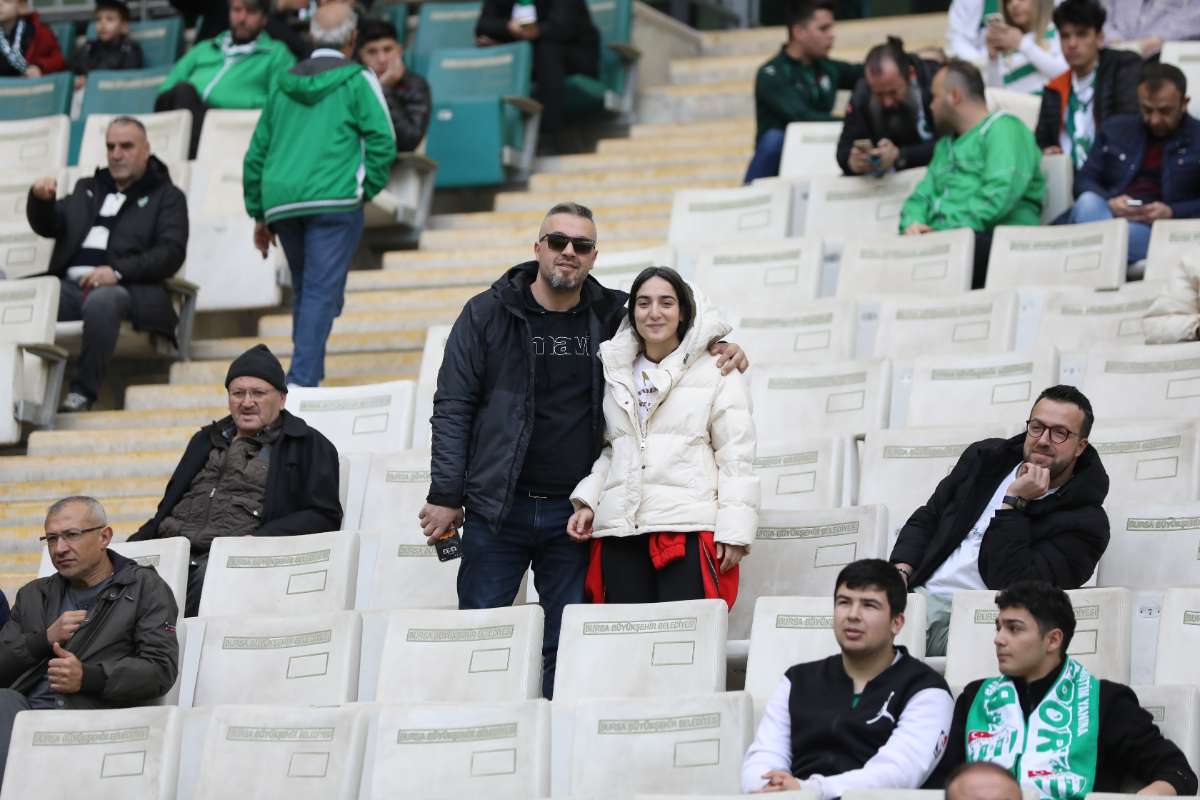 (FOTO GALERİ) Bursaspor-Silifke Belediyespor Taraftar Fotoğrafları