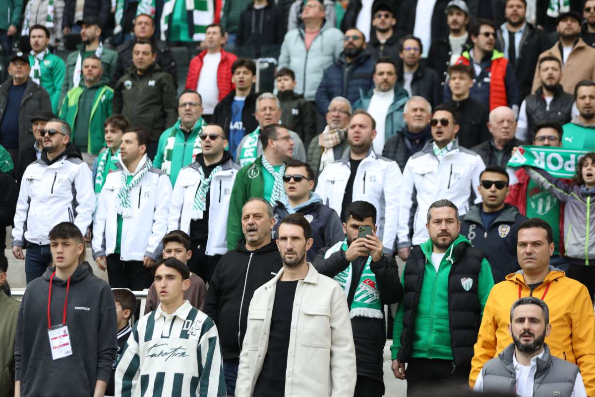(FOTO GALERİ) Bursaspor-Silifke Belediyespor Taraftar Fotoğrafları