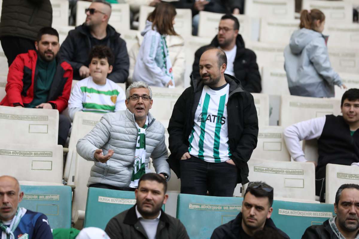 (FOTO GALERİ) Bursaspor-Silifke Belediyespor Taraftar Fotoğrafları