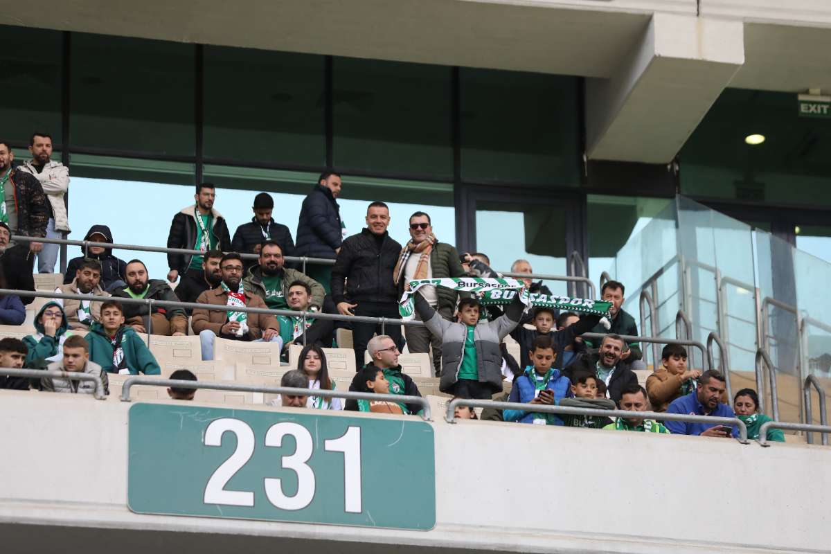 (FOTO GALERİ) Bursaspor-Silifke Belediyespor Taraftar Fotoğrafları