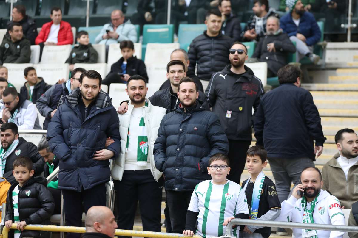 (FOTO GALERİ) Bursaspor-Silifke Belediyespor Taraftar Fotoğrafları