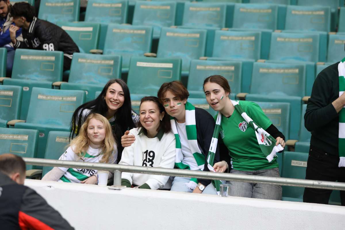 (FOTO GALERİ) Bursaspor-Silifke Belediyespor Taraftar Fotoğrafları