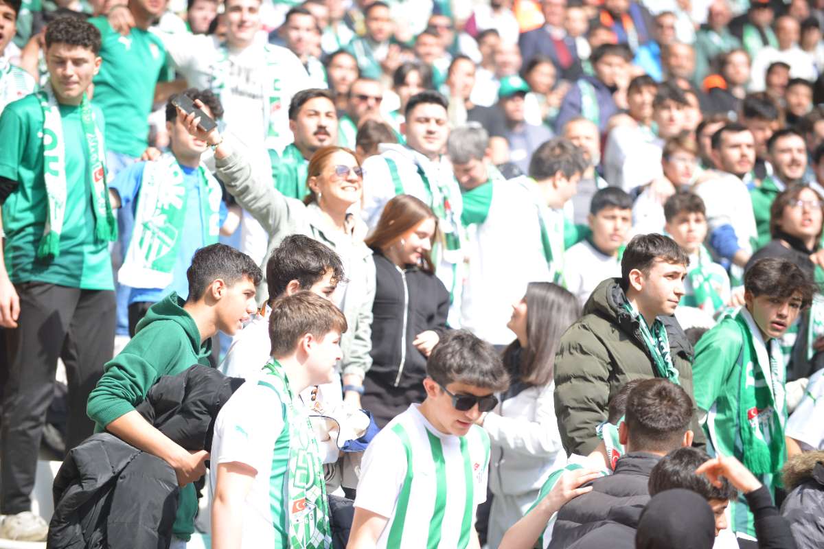 (FOTO GALERİ) Bursaspor-Silifke Belediyespor Taraftar Fotoğrafları -2
