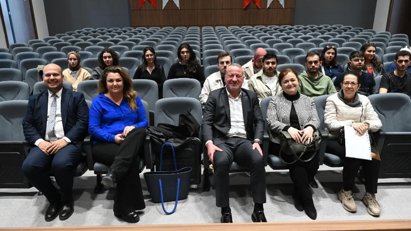 Mimar öğrenciler Karacabey Belediyesi binasını tasarlayacak