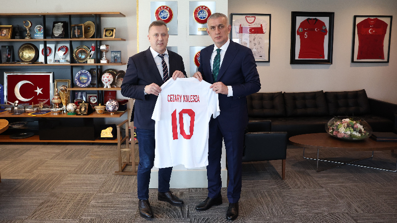 Cezary Kulesza'dan, TFF Başkanı Hacıosmanoğlu'na ziyaret