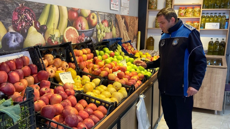 Zabıtadan manavlara denetim