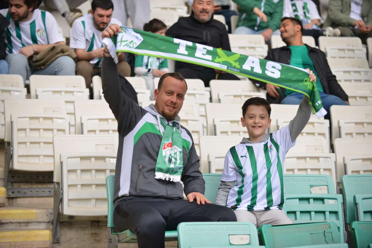 (FOTO GALERİ) BURSASPOR - 23 ELAZIĞ FK TARAFTAR FOTOĞRAFLARI