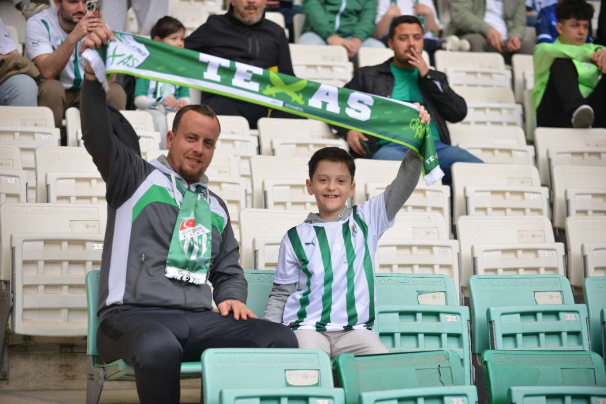 (FOTO GALERİ) BURSASPOR - 23 ELAZIĞ FK TARAFTAR FOTOĞRAFLARI