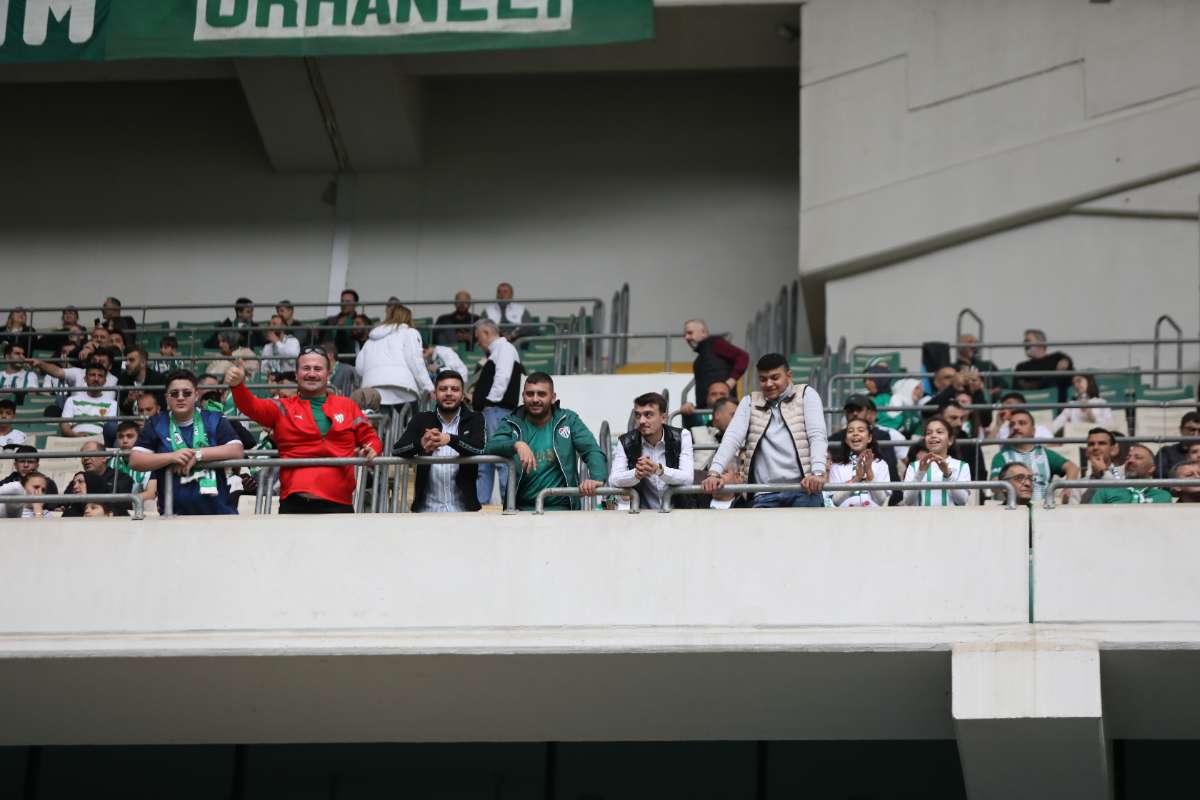 (FOTO GALERİ) BURSASPOR - 23 ELAZIĞ FK TARAFTAR FOTOĞRAFLARI