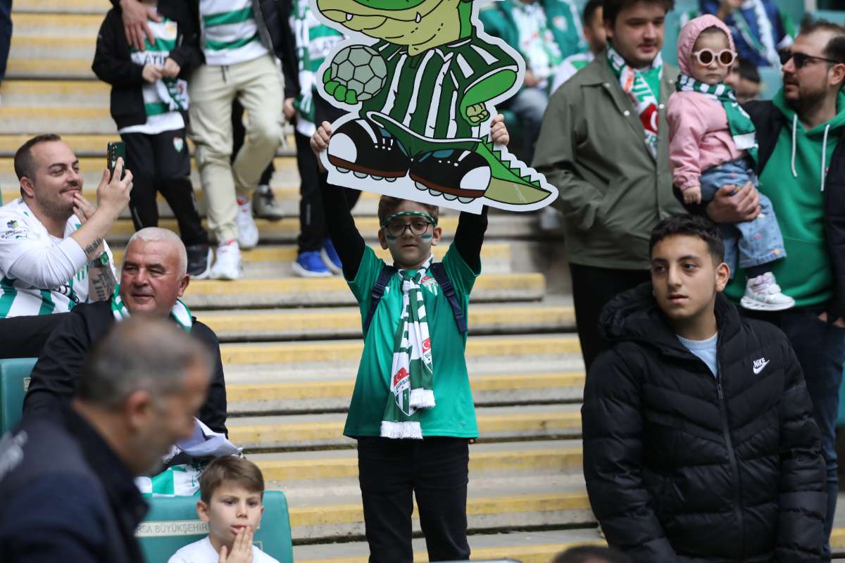 (FOTO GALERİ) BURSASPOR - 23 ELAZIĞ FK TARAFTAR FOTOĞRAFLARI