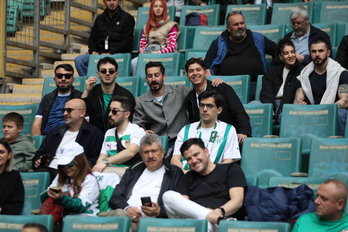 (FOTO GALERİ) BURSASPOR - 23 ELAZIĞ FK TARAFTAR FOTOĞRAFLARI