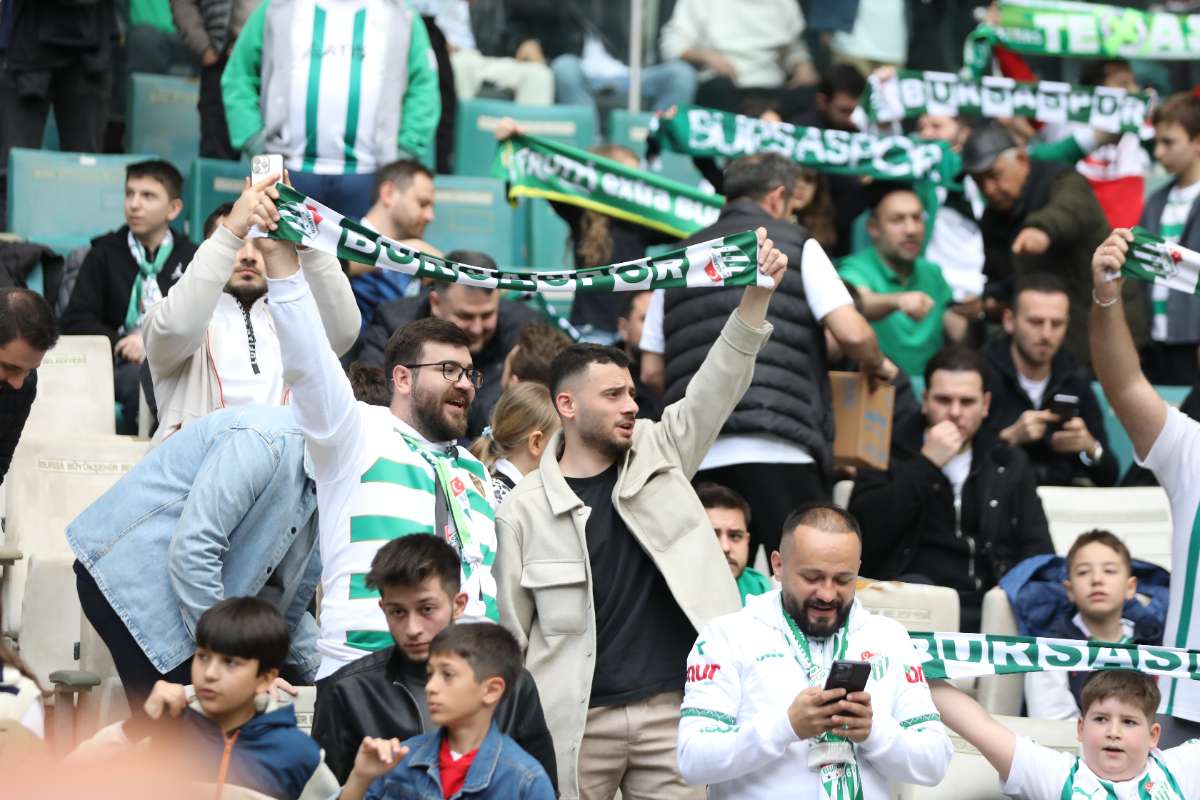 (FOTO GALERİ) BURSASPOR - 23 ELAZIĞ FK TARAFTAR FOTOĞRAFLARI