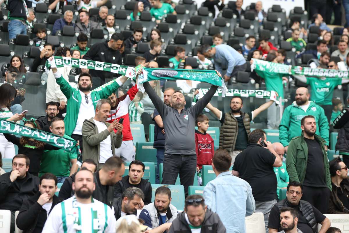 (FOTO GALERİ) BURSASPOR - 23 ELAZIĞ FK TARAFTAR FOTOĞRAFLARI