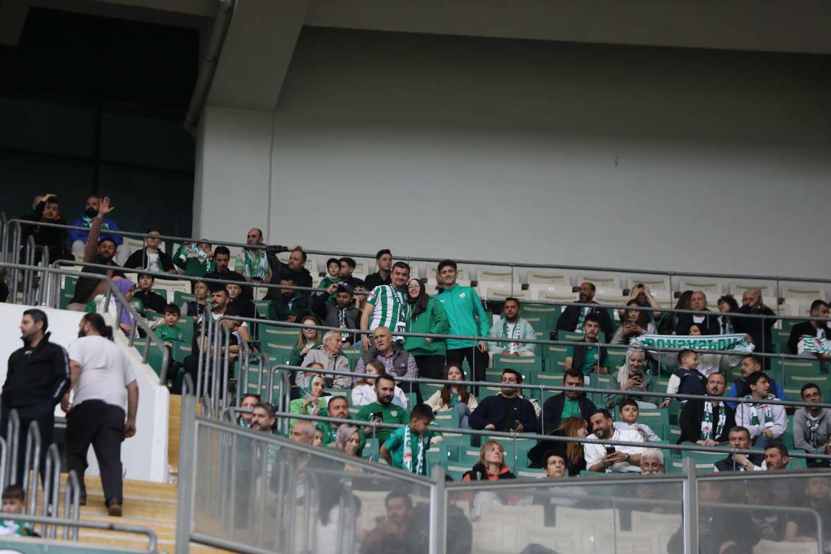 (FOTO GALERİ) BURSASPOR - 23 ELAZIĞ FK TARAFTAR FOTOĞRAFLARI