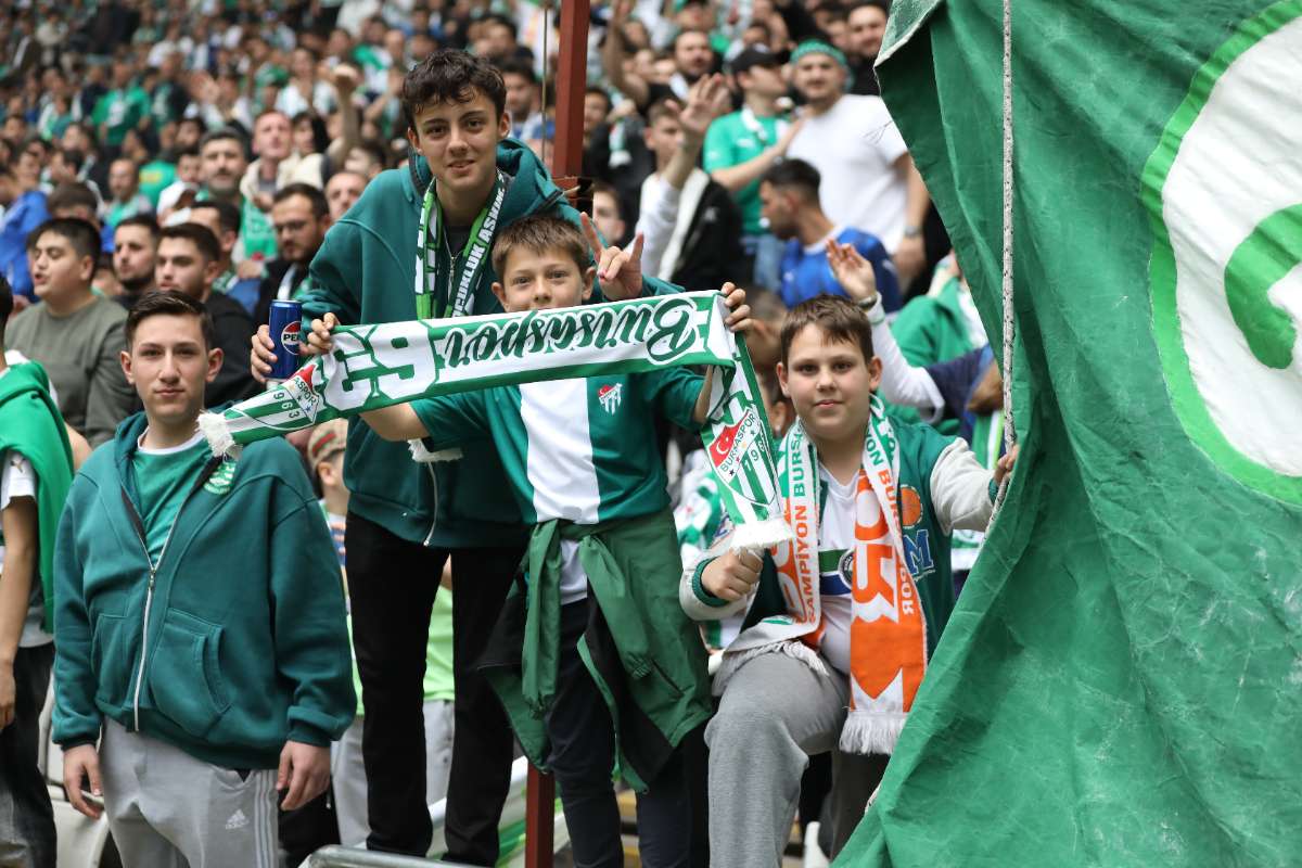 (FOTO GALERİ) BURSASPOR - 23 ELAZIĞ FK TARAFTAR FOTOĞRAFLARI - 2