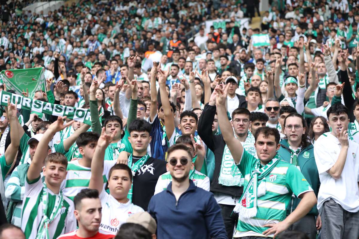 (FOTO GALERİ) BURSASPOR - 23 ELAZIĞ FK TARAFTAR FOTOĞRAFLARI - 2