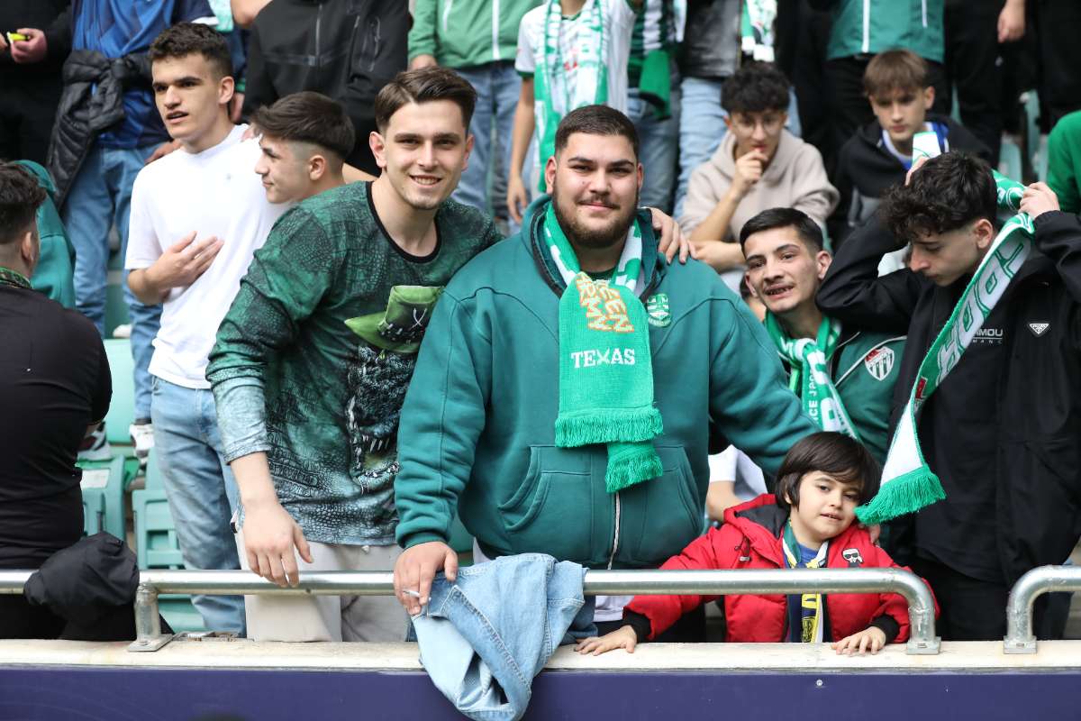 (FOTO GALERİ) BURSASPOR - 23 ELAZIĞ FK TARAFTAR FOTOĞRAFLARI - 2