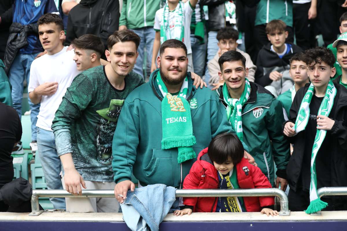 (FOTO GALERİ) BURSASPOR - 23 ELAZIĞ FK TARAFTAR FOTOĞRAFLARI - 2
