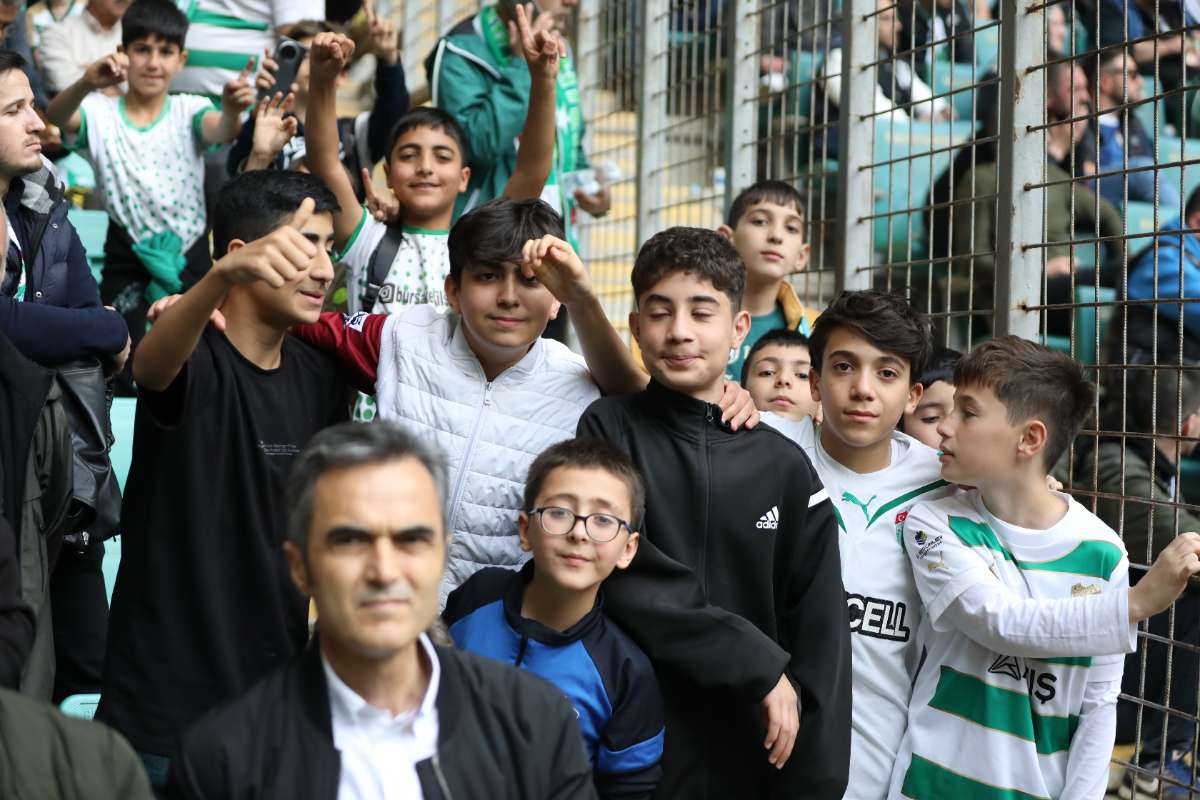 (FOTO GALERİ) BURSASPOR - 23 ELAZIĞ FK TARAFTAR FOTOĞRAFLARI - 2