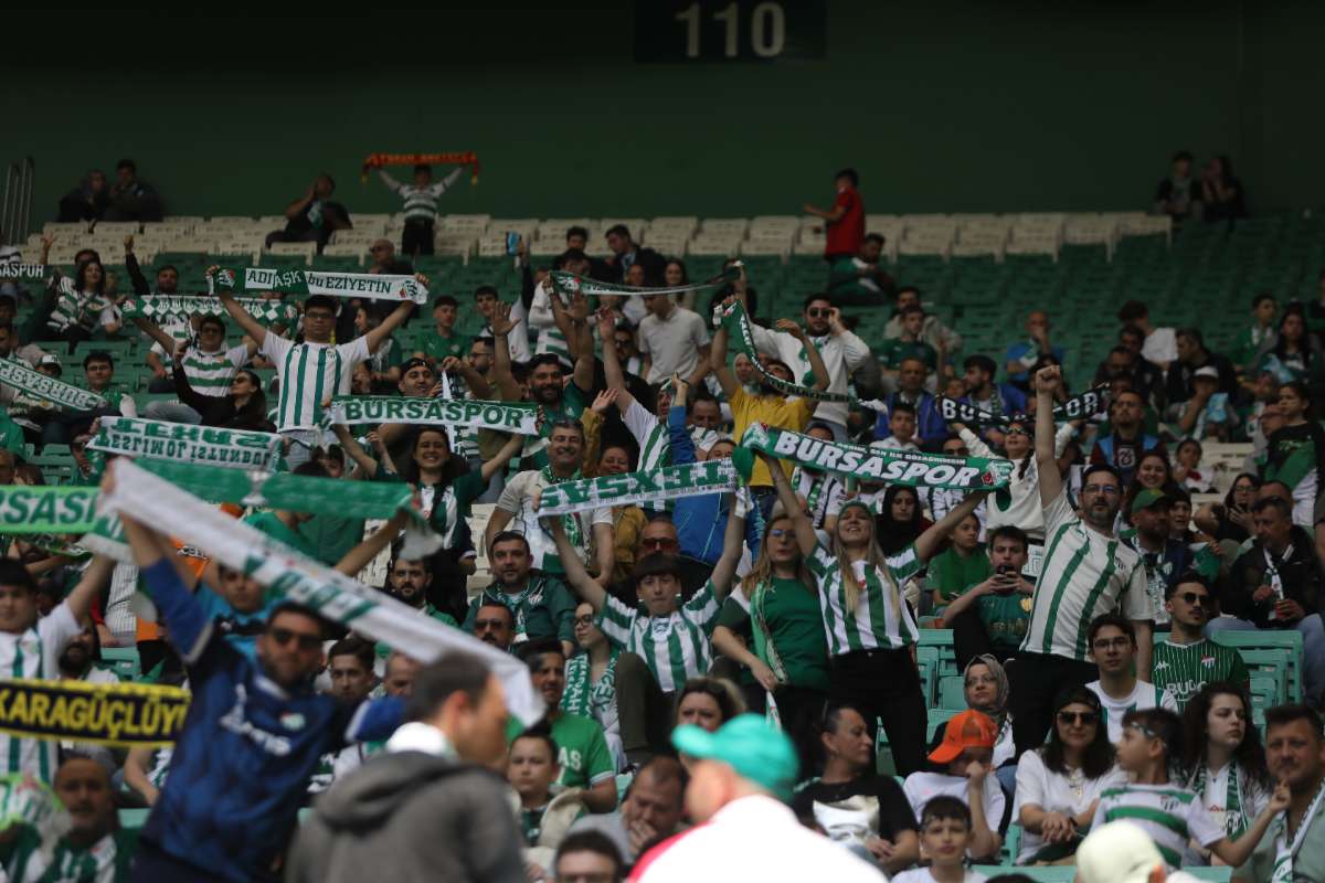 (FOTO GALERİ) BURSASPOR-BORNOVA FK TARAFTAR FOTOĞRAFLARI-1