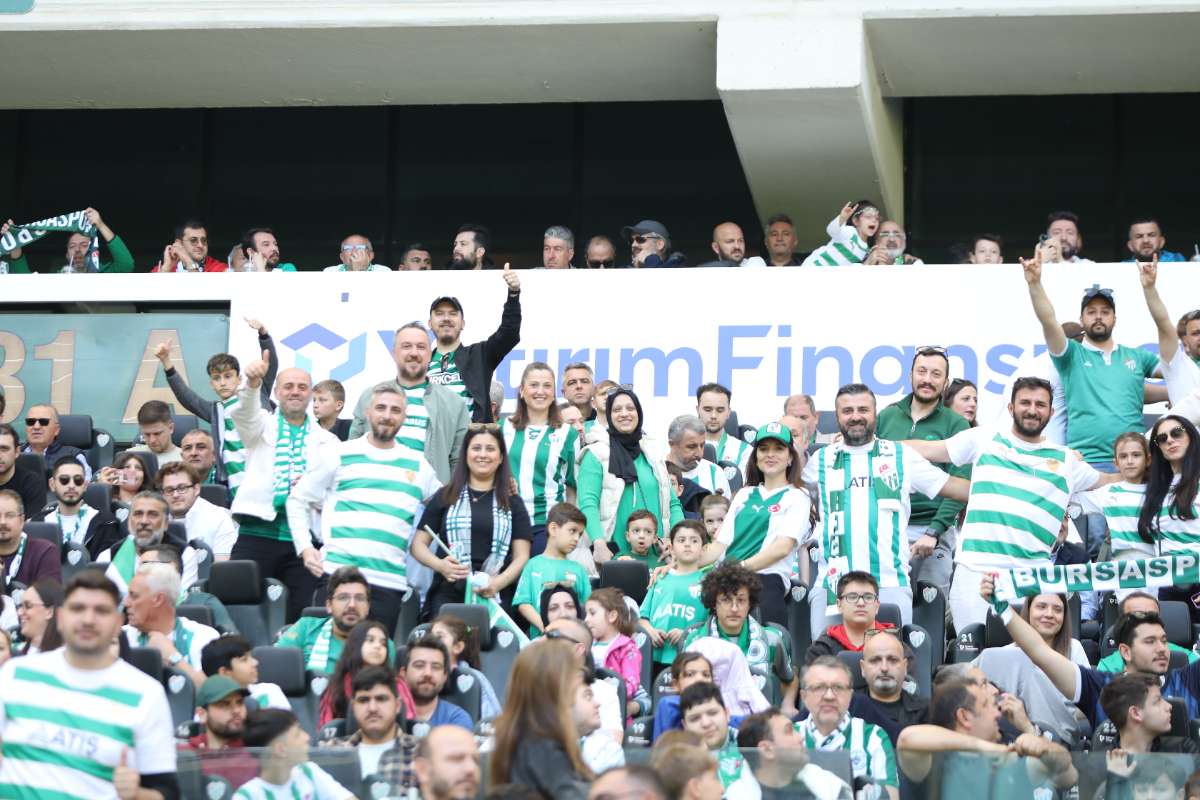 (FOTO GALERİ) BURSASPOR-BORNOVA FK TARAFTAR FOTOĞRAFLARI-2