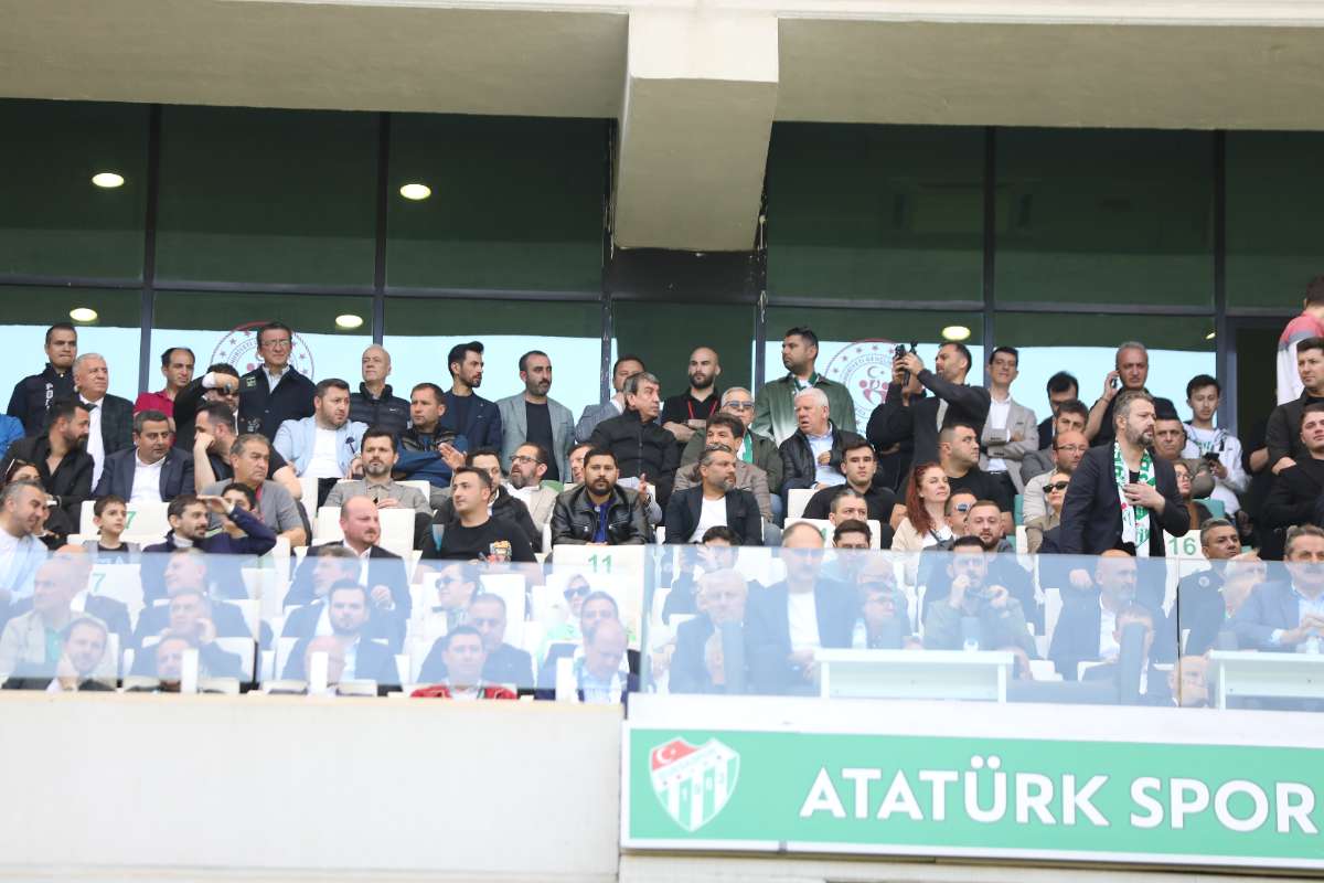 (FOTO GALERİ) BURSASPOR-BORNOVA FK TARAFTAR FOTOĞRAFLARI-2