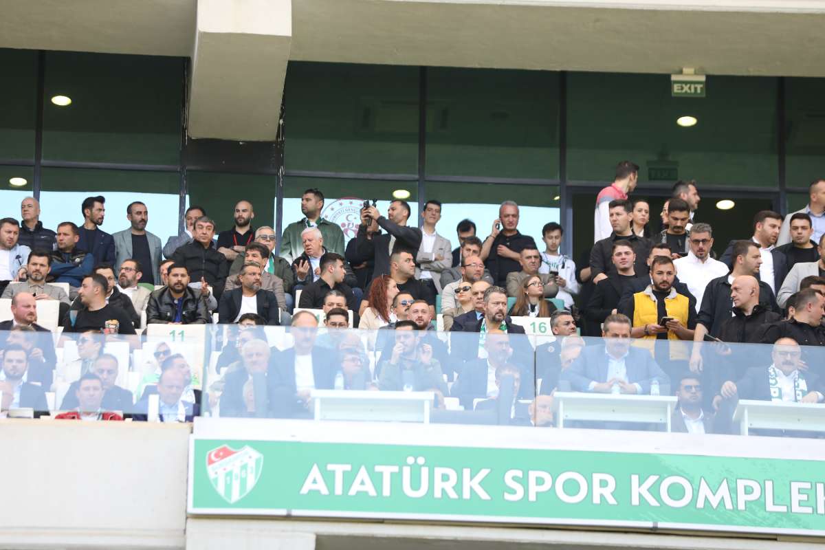 (FOTO GALERİ) BURSASPOR-BORNOVA FK TARAFTAR FOTOĞRAFLARI-2