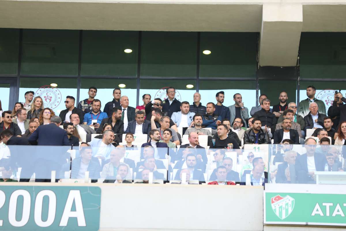 (FOTO GALERİ) BURSASPOR-BORNOVA FK TARAFTAR FOTOĞRAFLARI-2