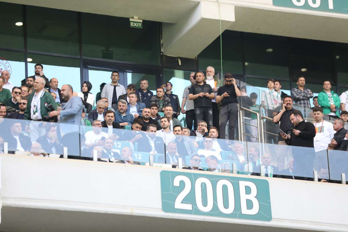 (FOTO GALERİ) BURSASPOR-BORNOVA FK TARAFTAR FOTOĞRAFLARI-2