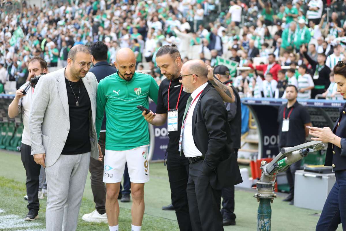 (FOTO GALERİ) BURSASPOR-BORNOVA FK TARAFTAR FOTOĞRAFLARI-2