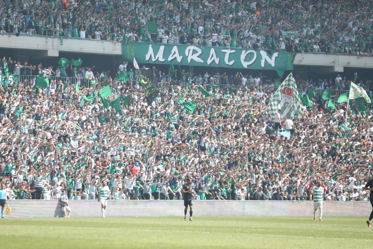 (FOTO GALERİ) BURSASPOR-BORNOVA FK TARAFTAR FOTOĞRAFLARI-2