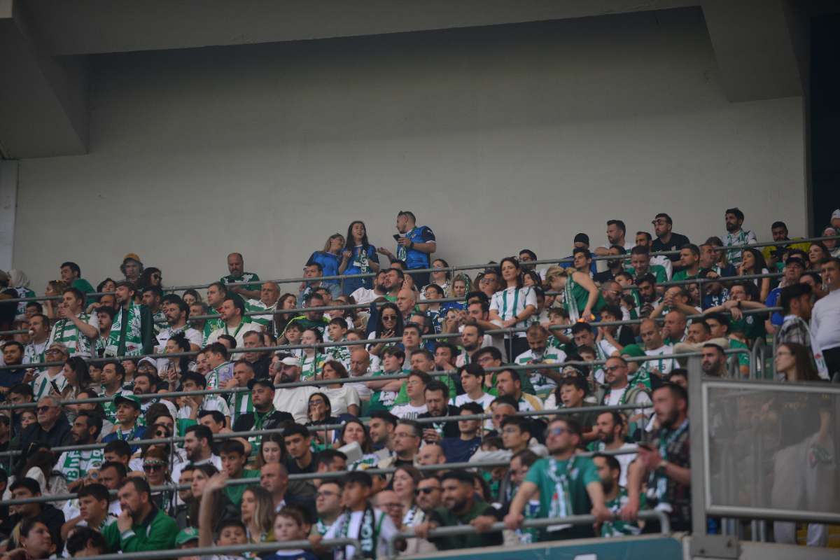 (FOTO GALERİ) BURSASPOR-BORNOVA FK TARAFTAR FOTOĞRAFLARI-3