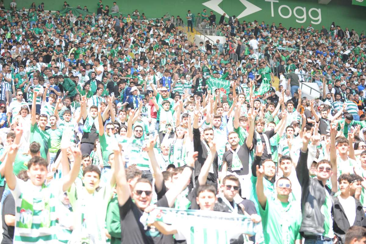 (FOTO GALERİ) BURSASPOR-BORNOVA FK TARAFTAR FOTOĞRAFLARI-3