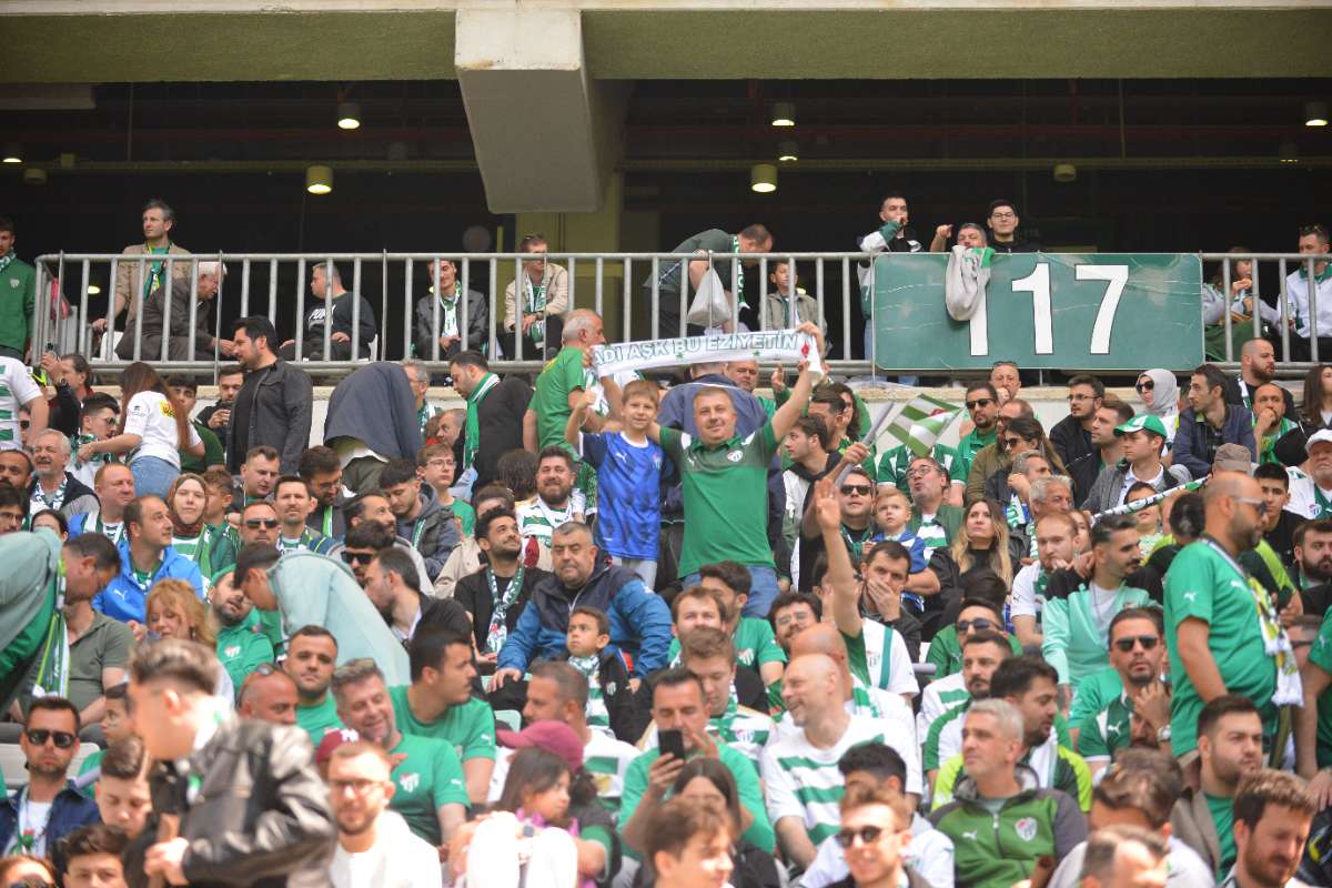 (FOTO GALERİ) BURSASPOR-BORNOVA FK TARAFTAR FOTOĞRAFLARI-3